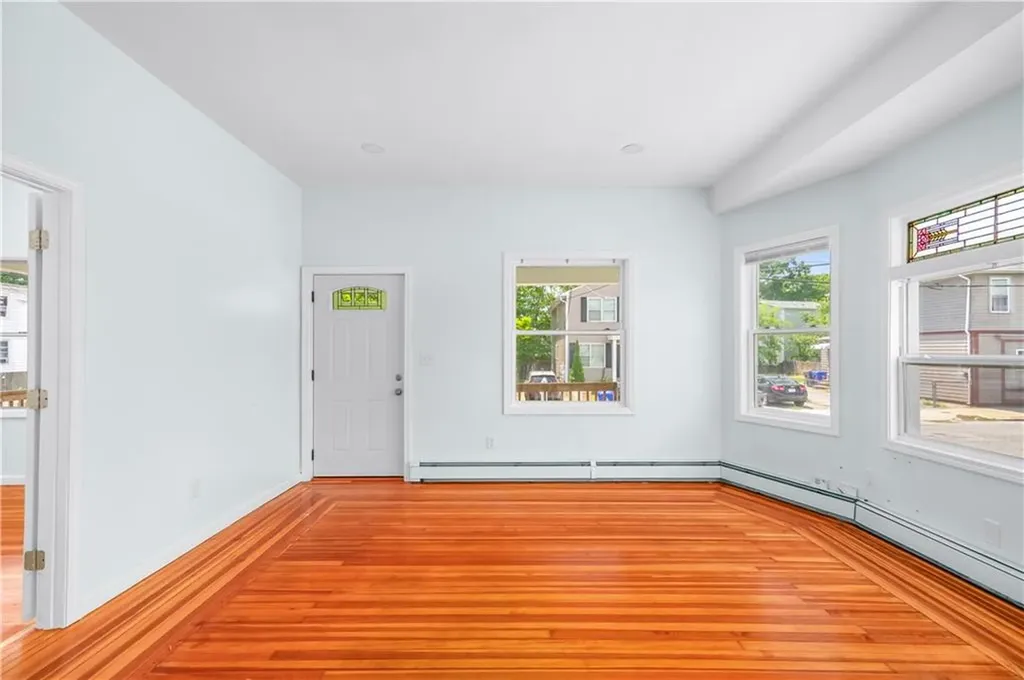 178 Ledge Street Providence RI 02904