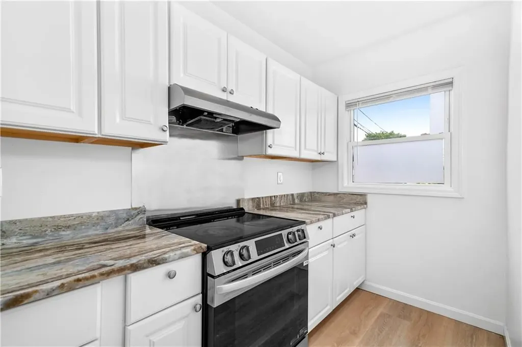 178 Ledge Street Providence RI 02904