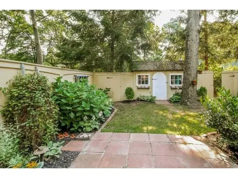 49 Sanford Avenue North Kingstown RI 02852