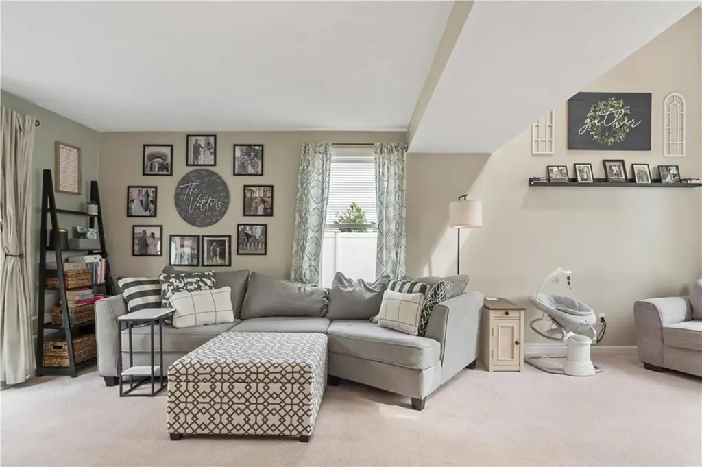 57 Vanstone Avenue Warwick RI 02889