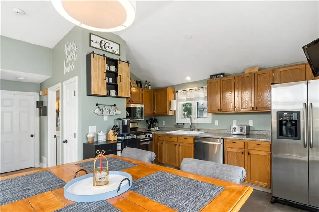 57 Vanstone Avenue Warwick RI 02889