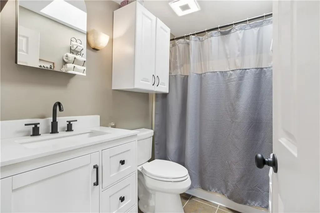 57 Vanstone Avenue Warwick RI 02889