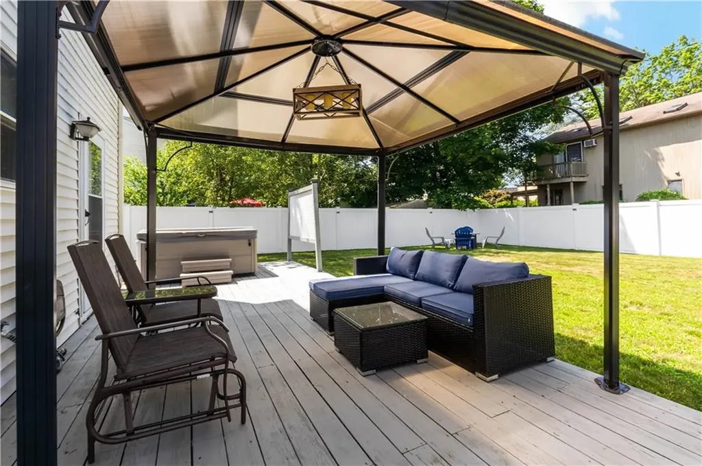 57 Vanstone Avenue Warwick RI 02889