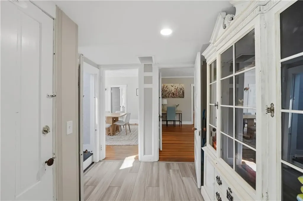 3672 S County Trail Richmond RI 02892
