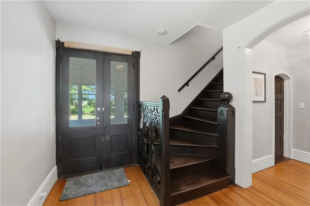 3672 S County Trail Richmond RI 02892