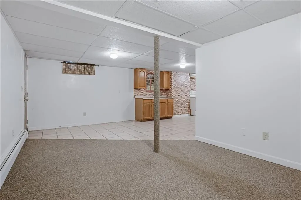 132 Potowomut Road Warwick RI 02818