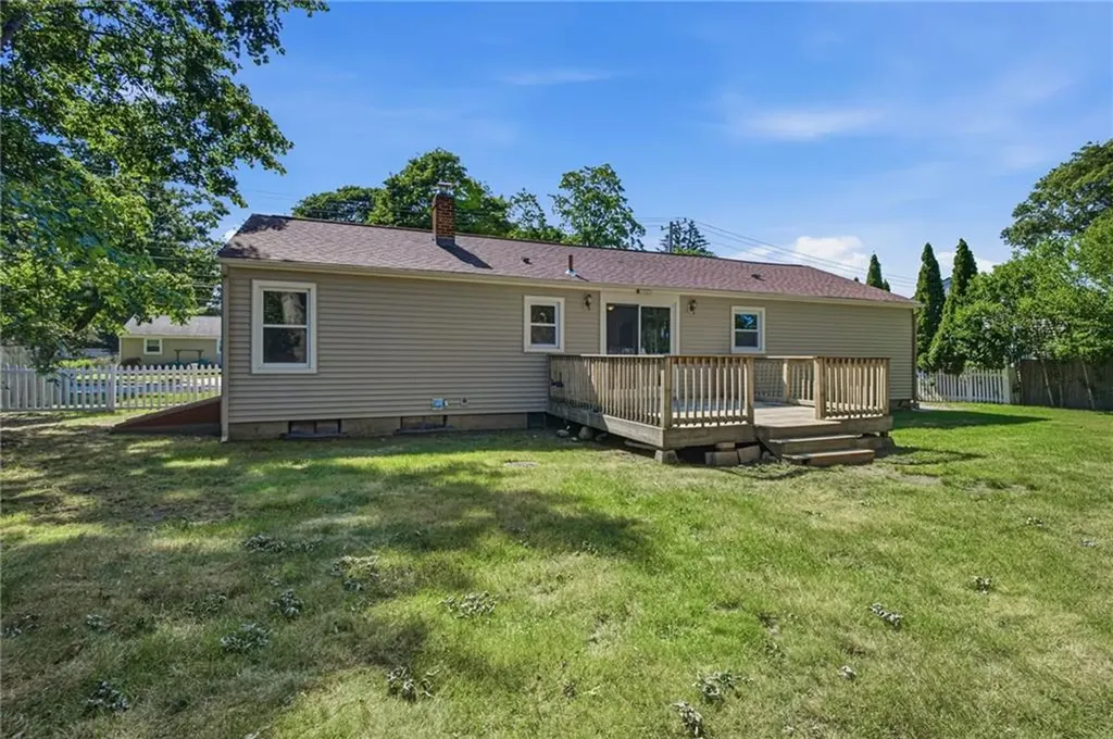 132 Potowomut Road Warwick RI 02818