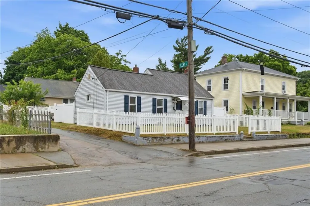 61 West Warwick Avenue West Warwick RI 02893