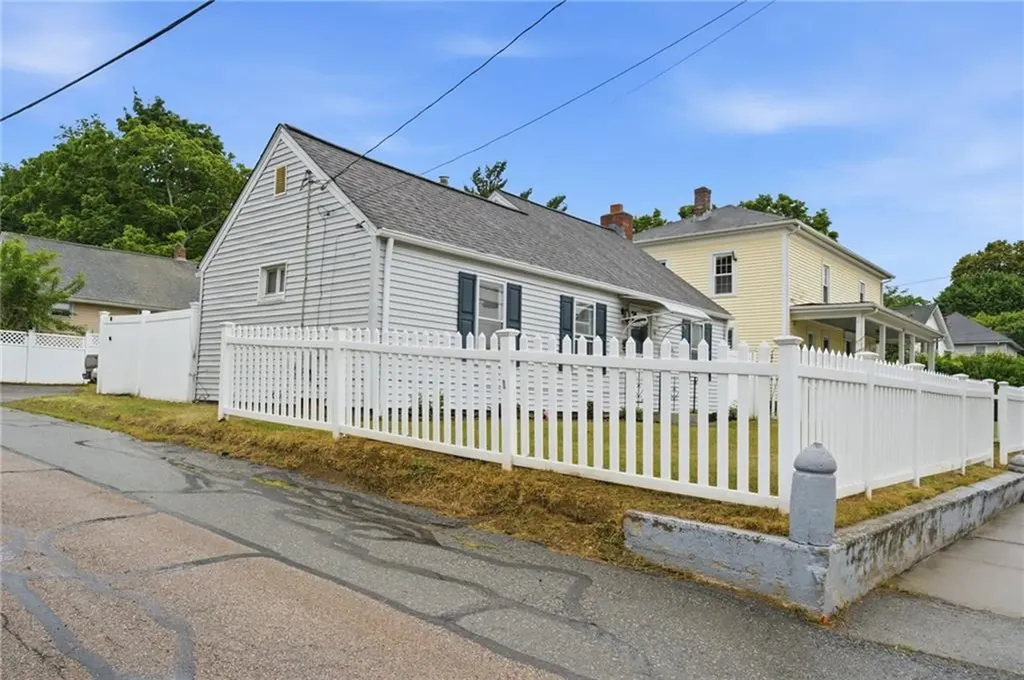 61 West Warwick Avenue West Warwick RI 02893