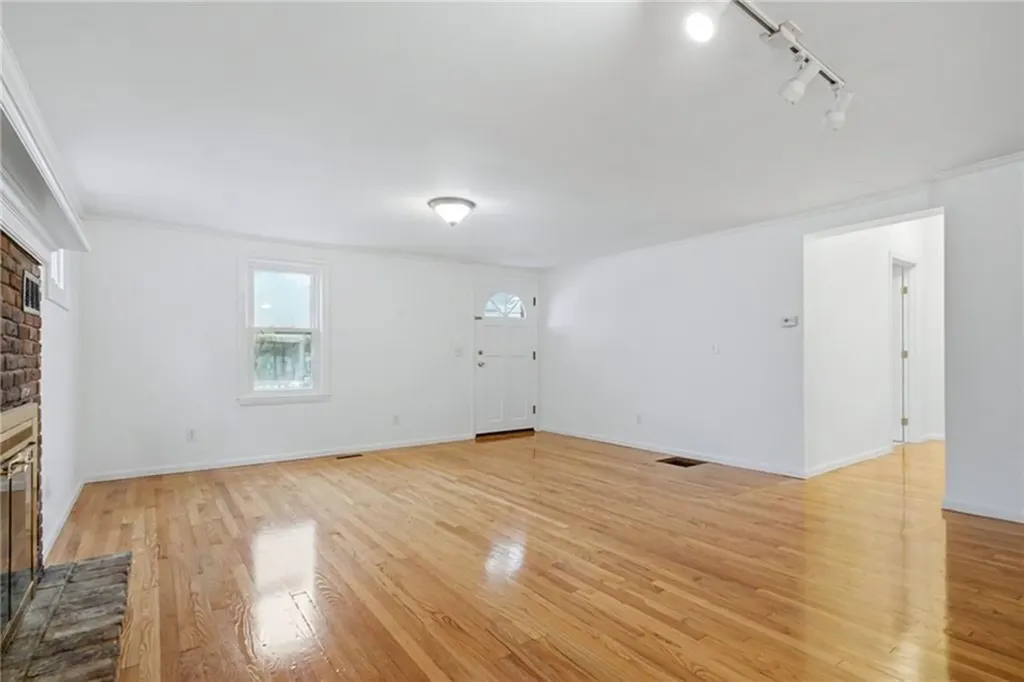 61 West Warwick Avenue West Warwick RI 02893