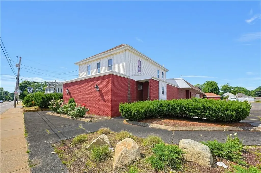 955 West Shore Road Warwick RI 02889