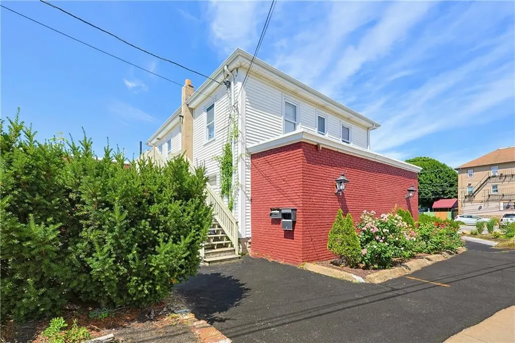 955 West Shore Road Warwick RI 02889