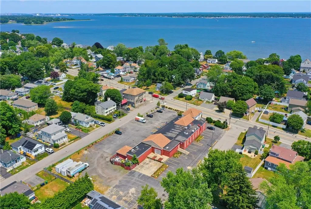 955 West Shore Road Warwick RI 02889