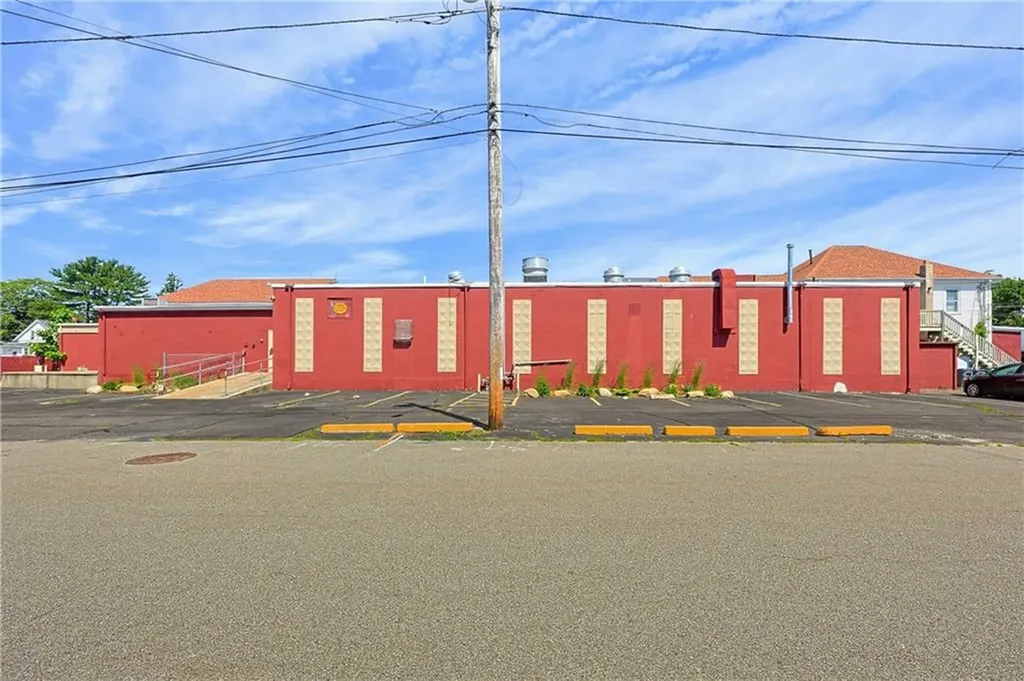 955 West Shore Road Warwick RI 02889