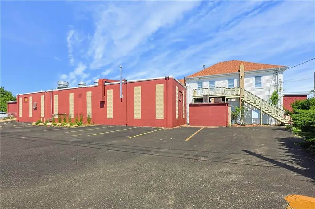 955 West Shore Road Warwick RI 02889