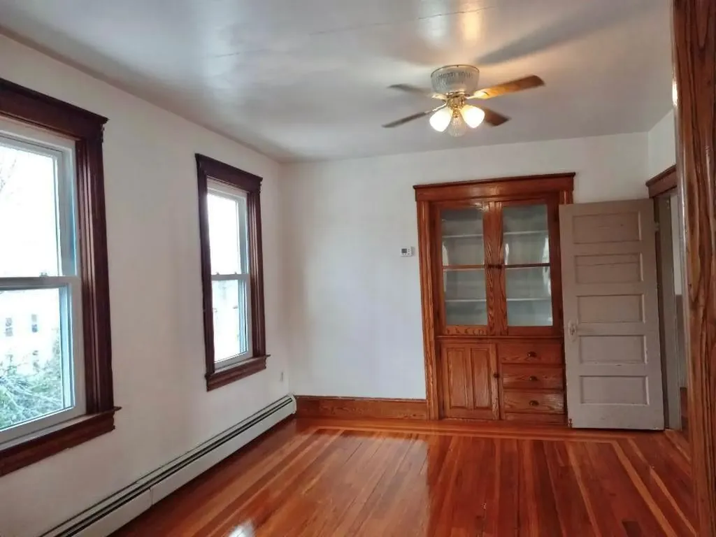 175 6th Avenue Woonsocket RI 02895