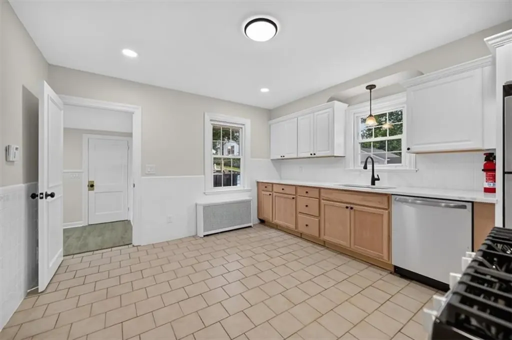 269 Nelson Street Providence RI 02908
