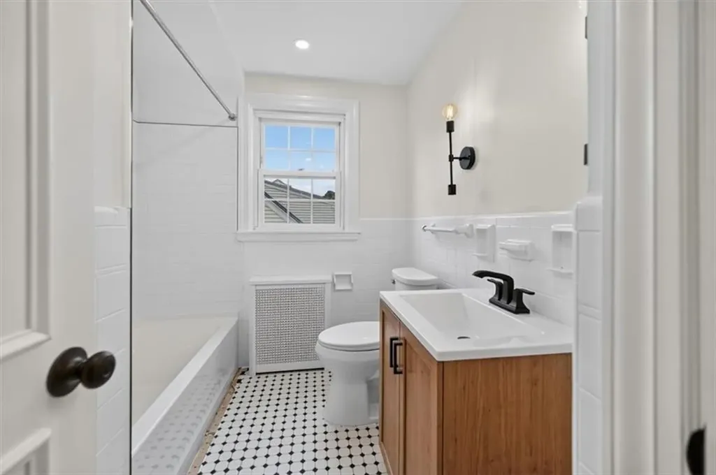269 Nelson Street Providence RI 02908
