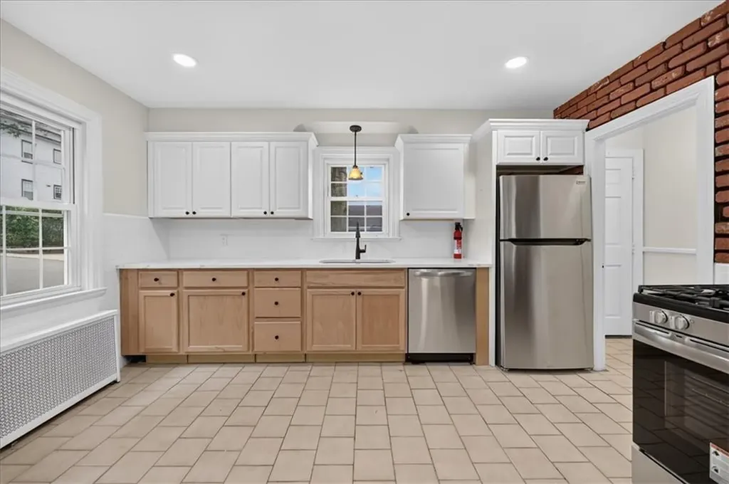 269 Nelson Street Providence RI 02908