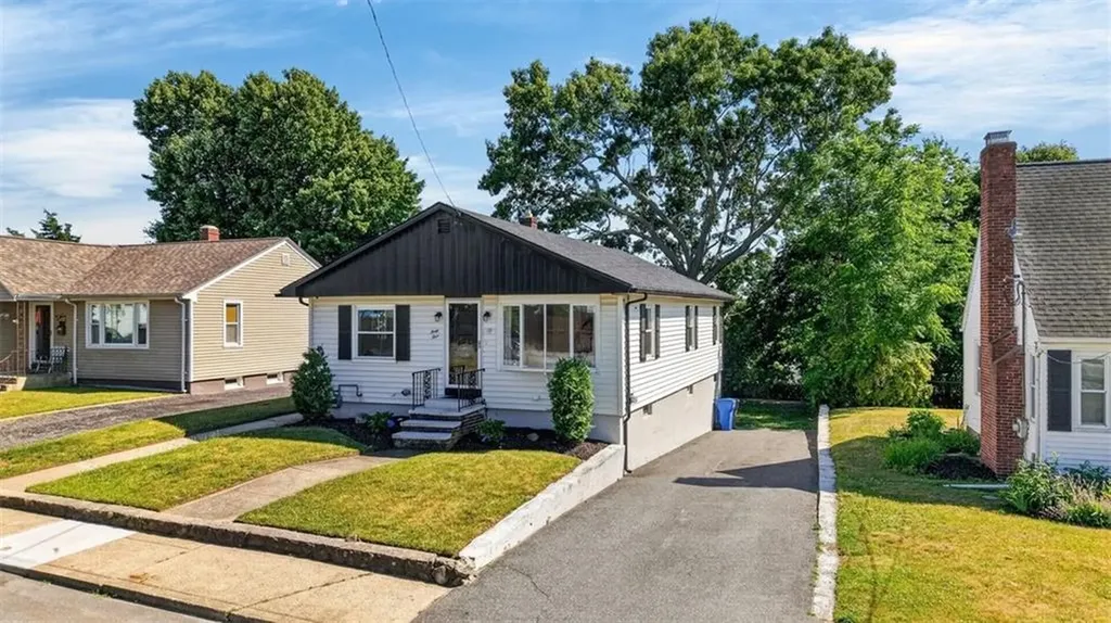 44 Cliff Avenue Cranston RI 02920