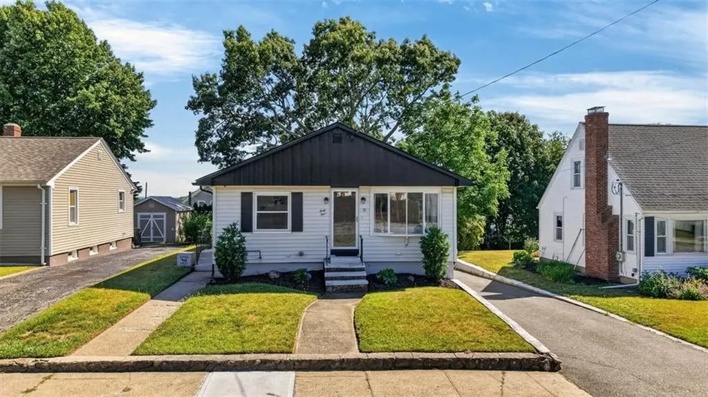 44 Cliff Avenue Cranston RI 02920