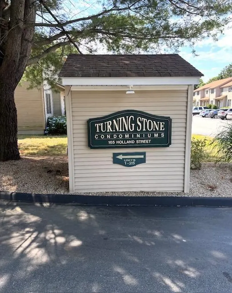 165 Holland Street Cranston RI 02920