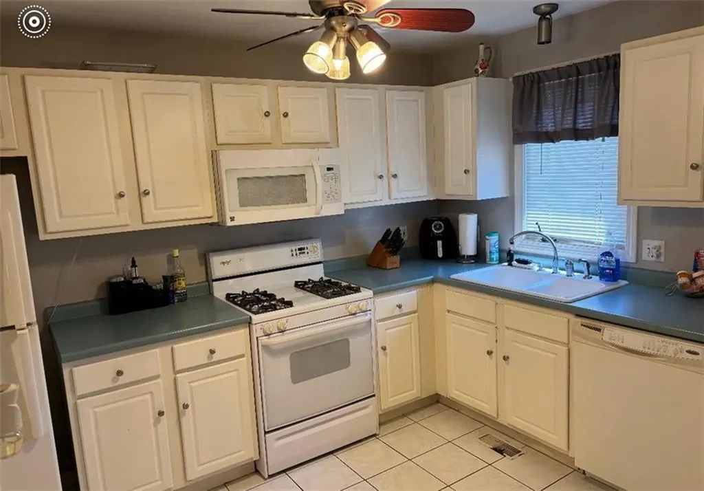 165 Holland Street Cranston RI 02920