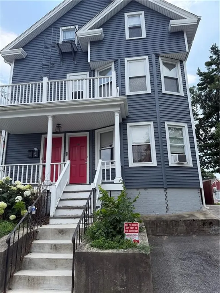 33 35 Stadden Street Providence RI 02907