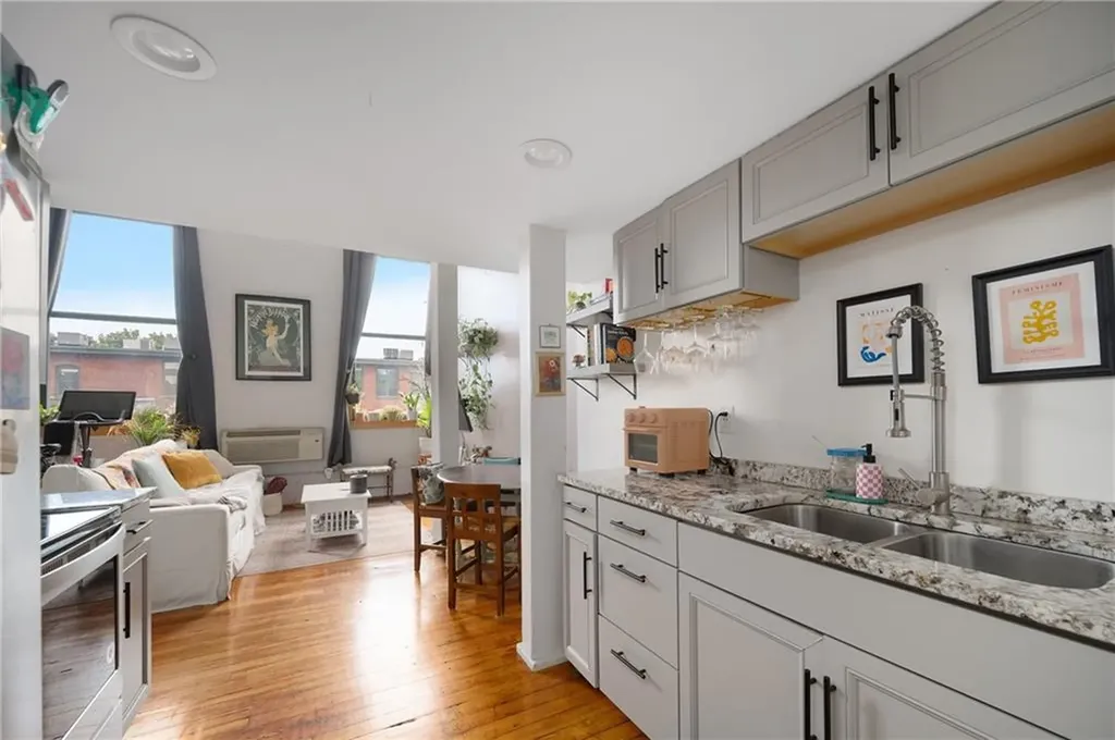 1117 Douglas Avenue North Providence RI 02904