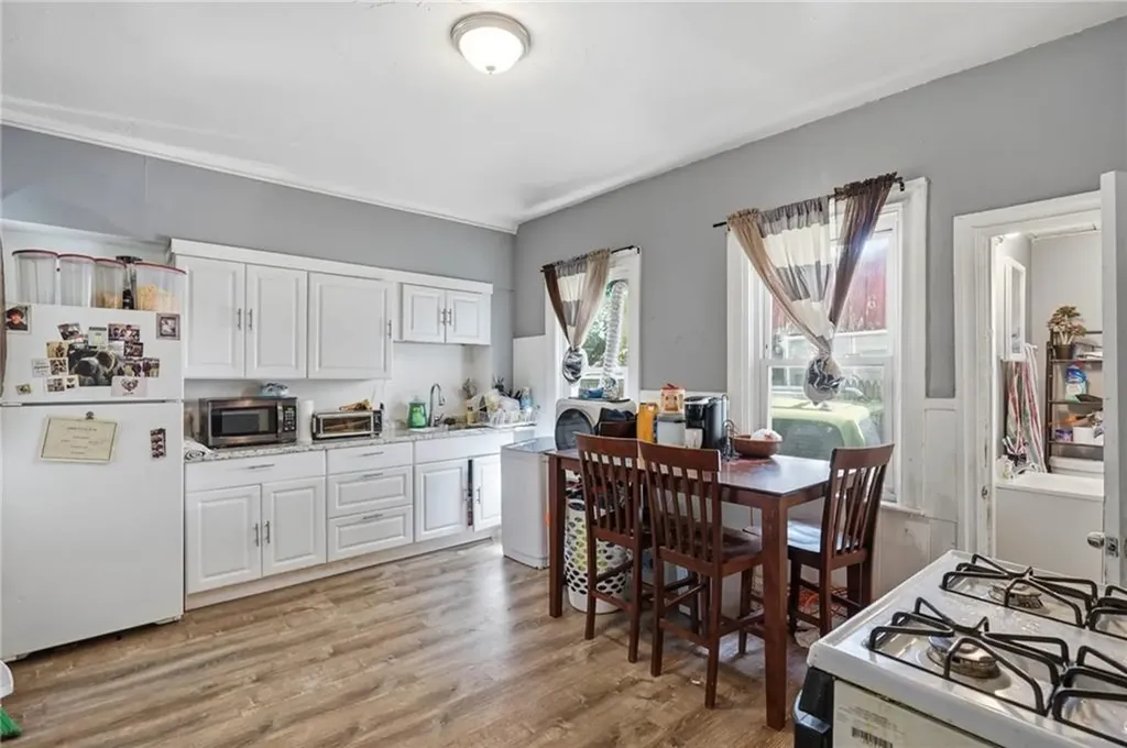 75 79 Laban Street Providence RI 02909