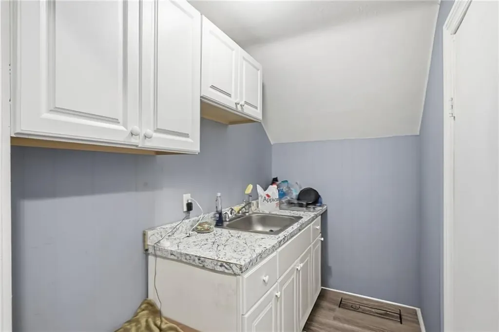 75 79 Laban Street Providence RI 02909