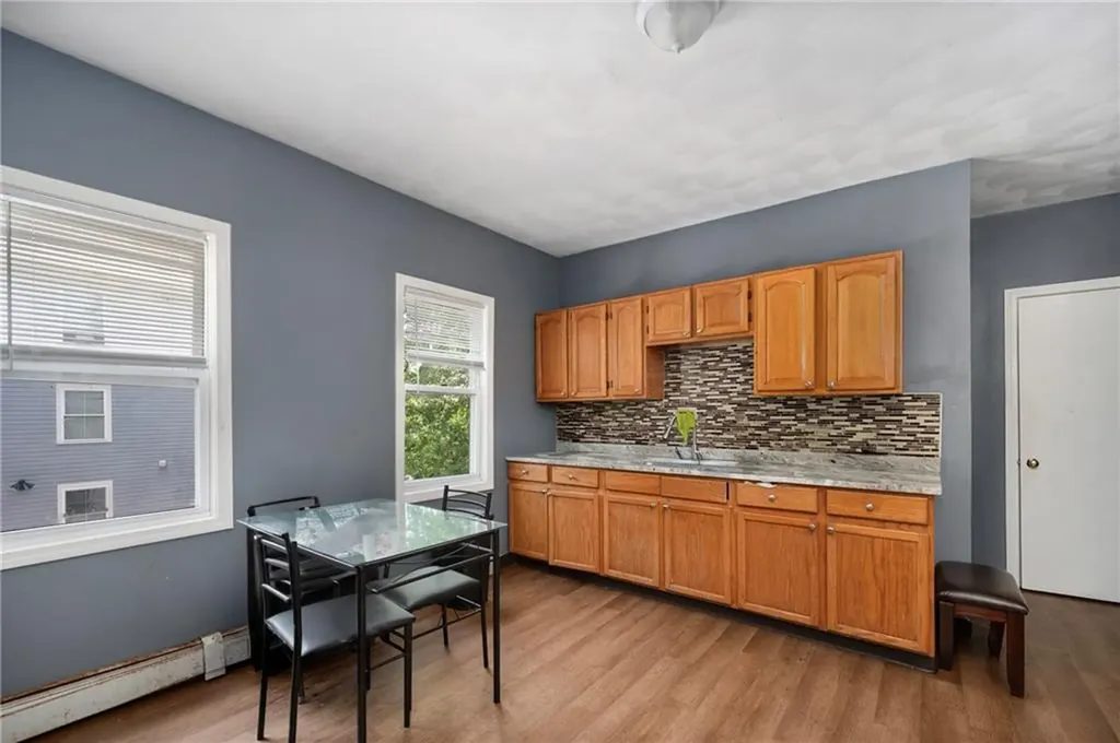 346 Douglas Avenue Providence RI 02908