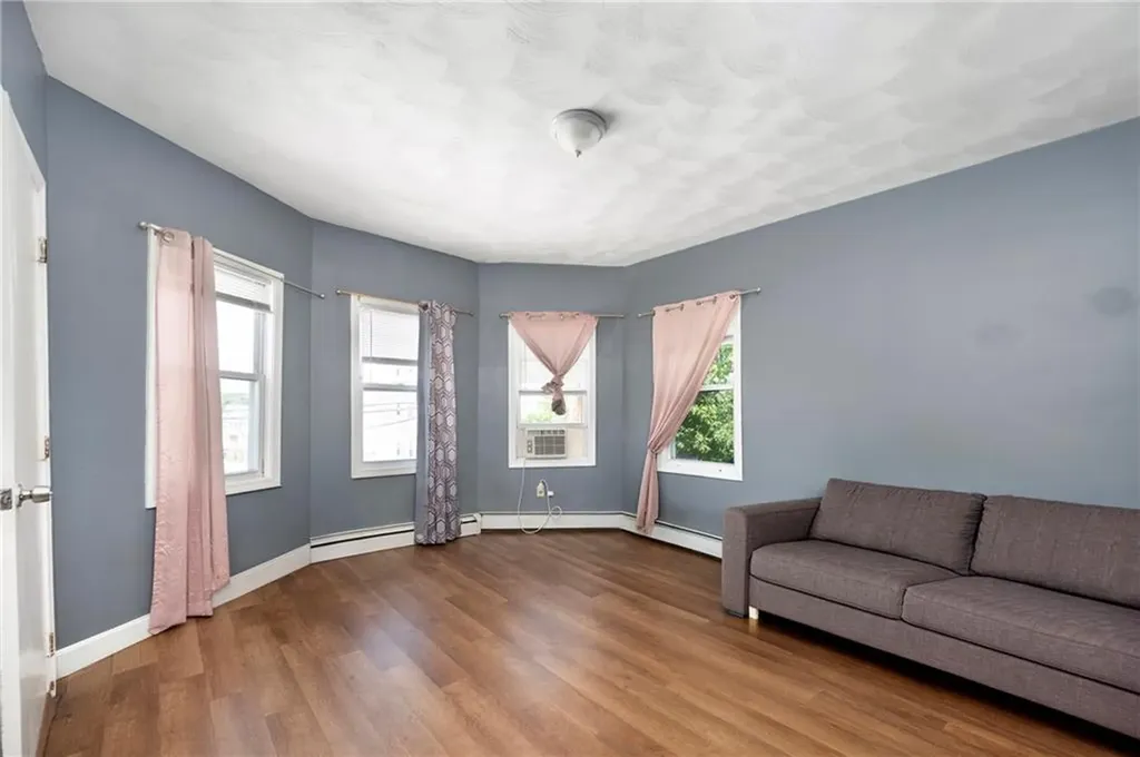 346 Douglas Avenue Providence RI 02908