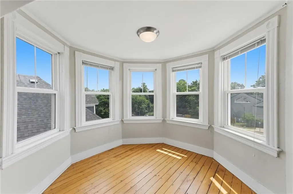 132 South Angell Street Providence RI 02906