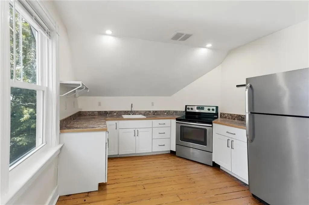 132 South Angell Street Providence RI 02906