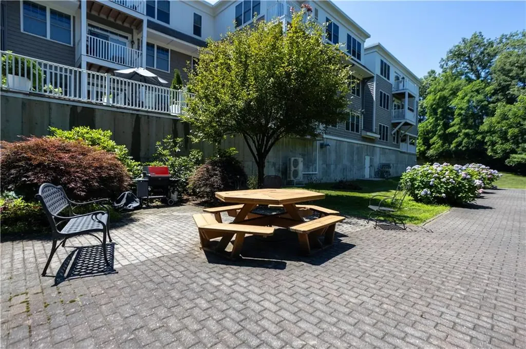 301 Church Street South Kingstown RI 02879