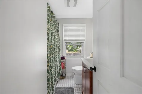 15 17 Saratoga Road North Kingstown RI 02852