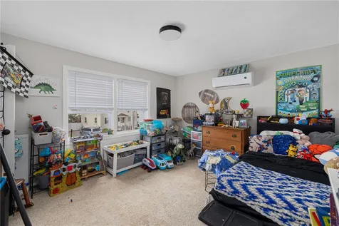 15 17 Saratoga Road North Kingstown RI 02852