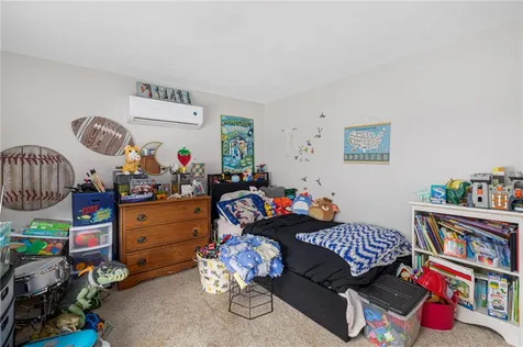 15 17 Saratoga Road North Kingstown RI 02852