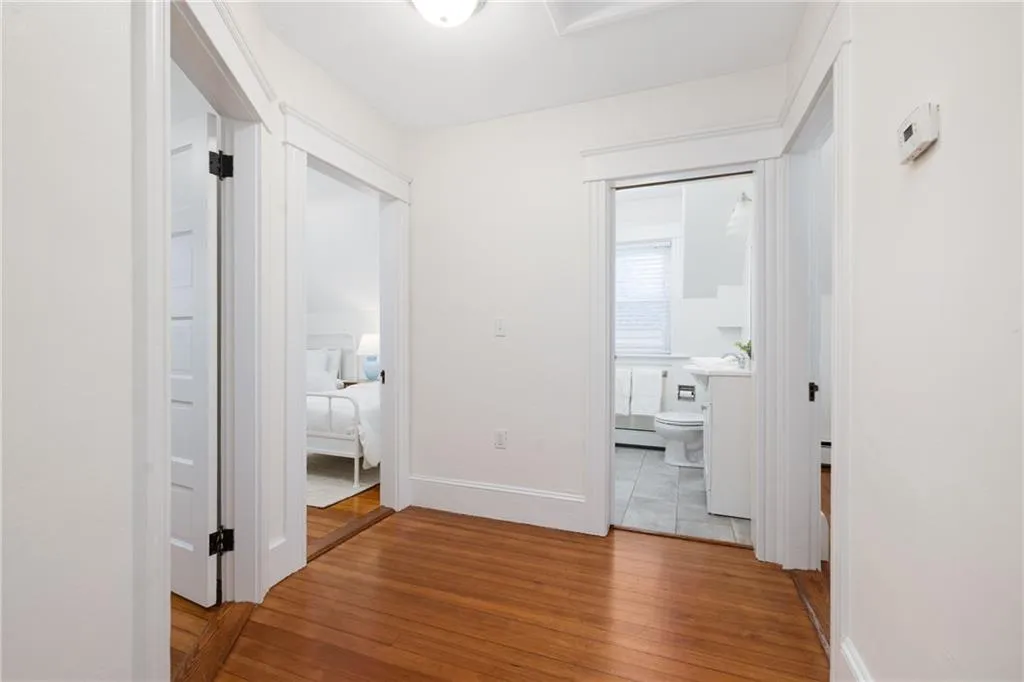 19 County Street Newport RI 02840