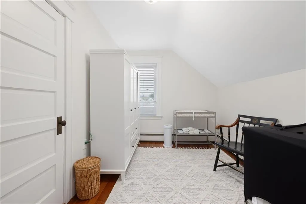 19 County Street Newport RI 02840