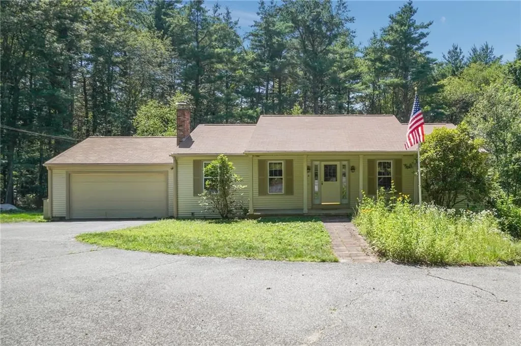 18 Biscuit Hill Road Foster RI 02825