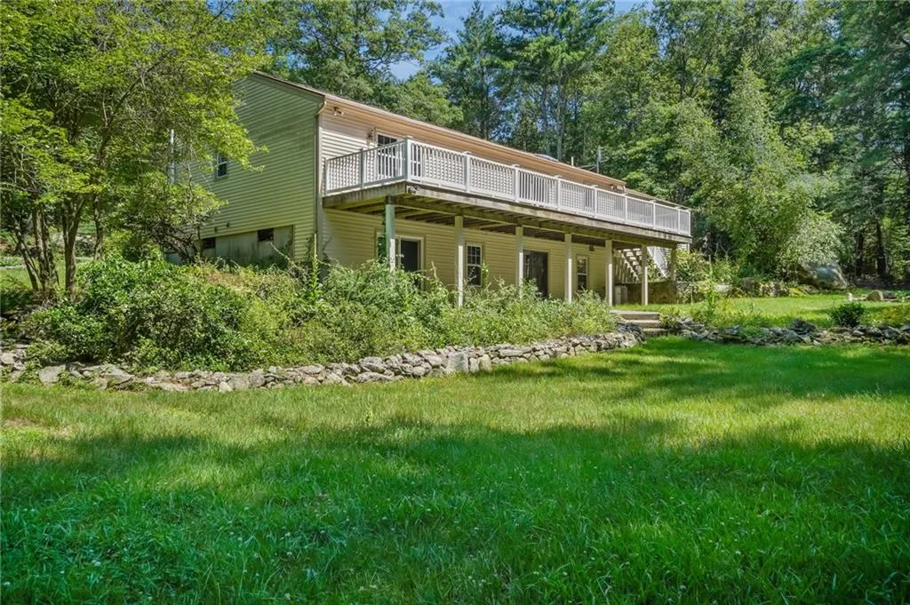 18 Biscuit Hill Road Foster RI 02825