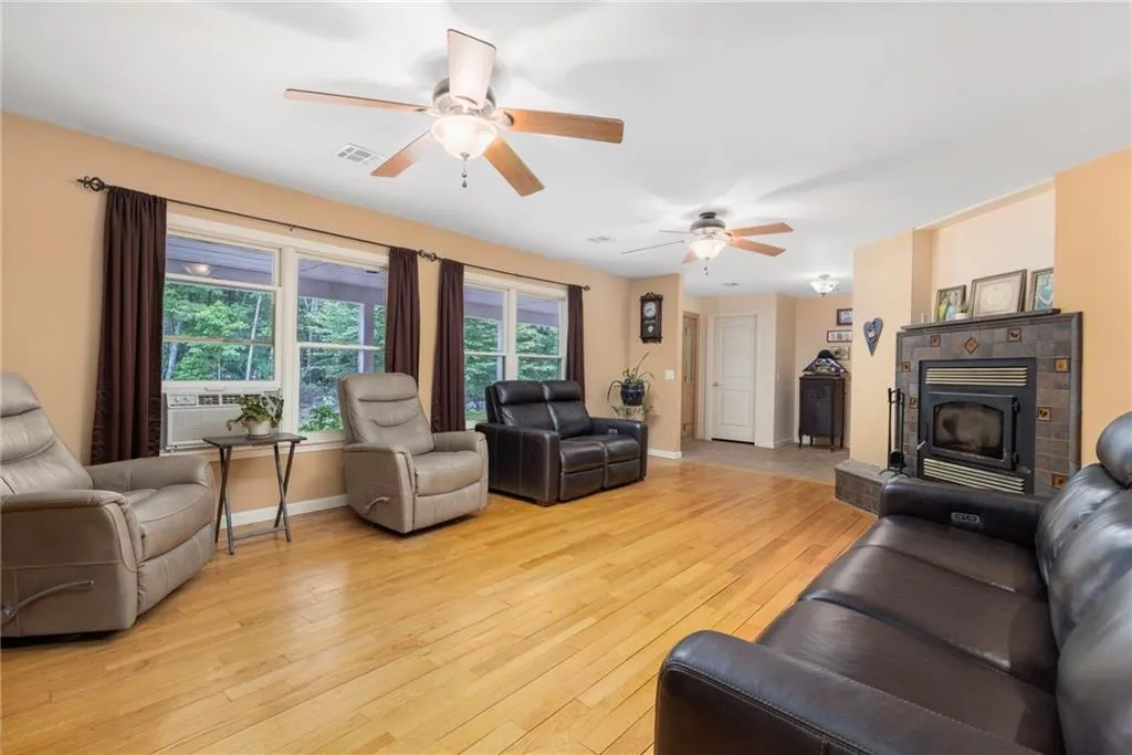 45 Lotter Lane Scituate RI 02857