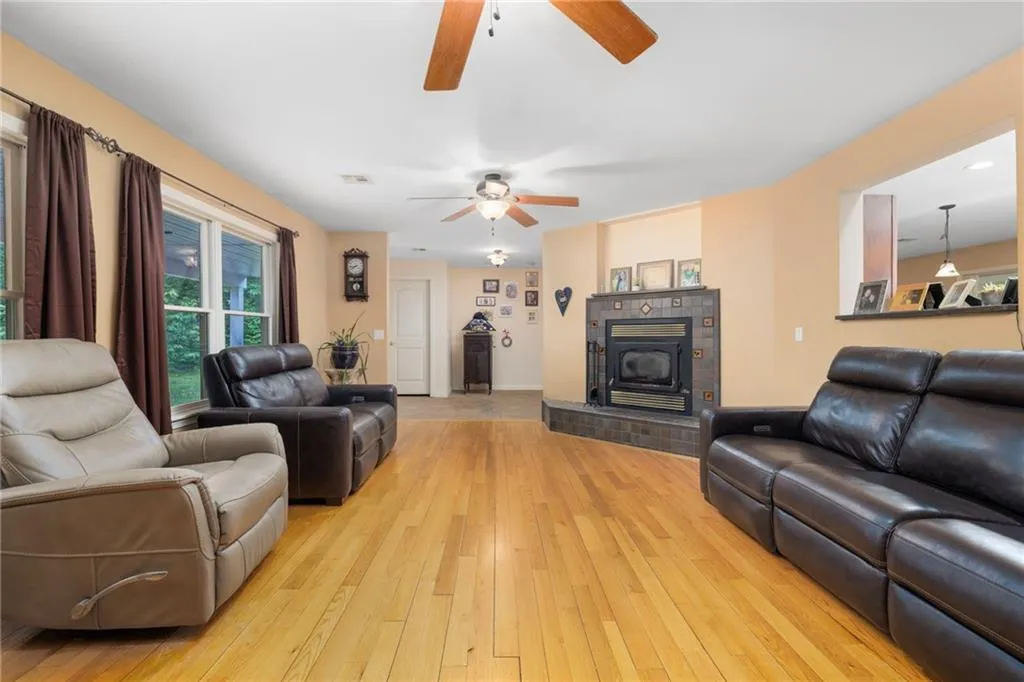 45 Lotter Lane Scituate RI 02857