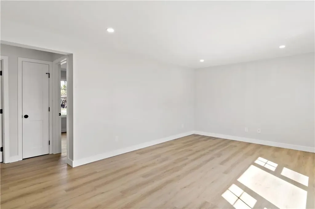 6 Monast Street Warren RI 02885