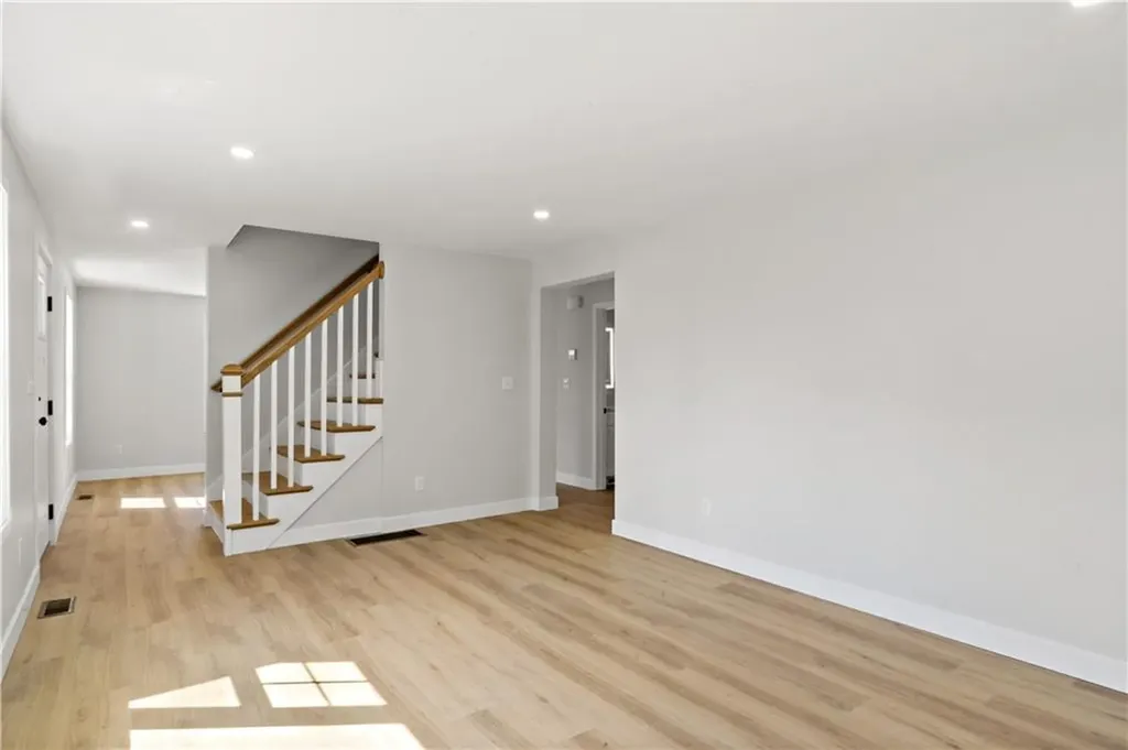 6 Monast Street Warren RI 02885
