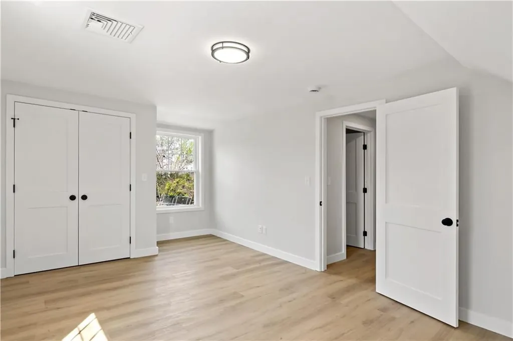 6 Monast Street Warren RI 02885