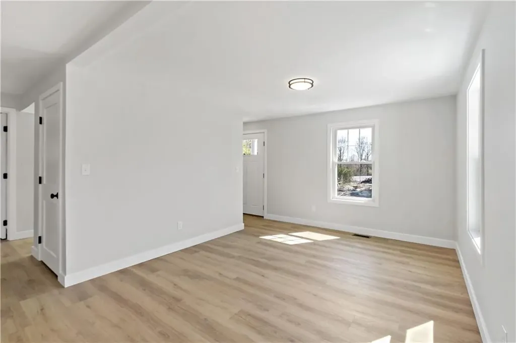 6 Monast Street Warren RI 02885