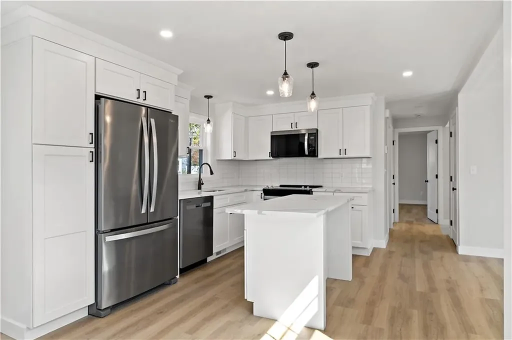 6 Monast Street Warren RI 02885